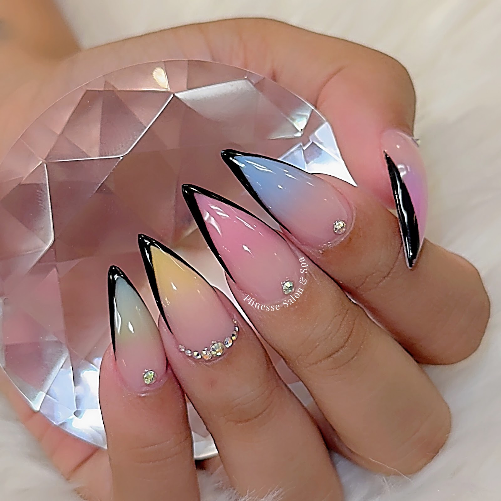Finest Nails & Spa nail photo 2
